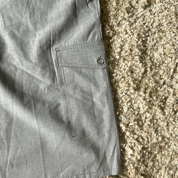 NWT!! Men’s Buckle Shorts - Picture 3 of 7